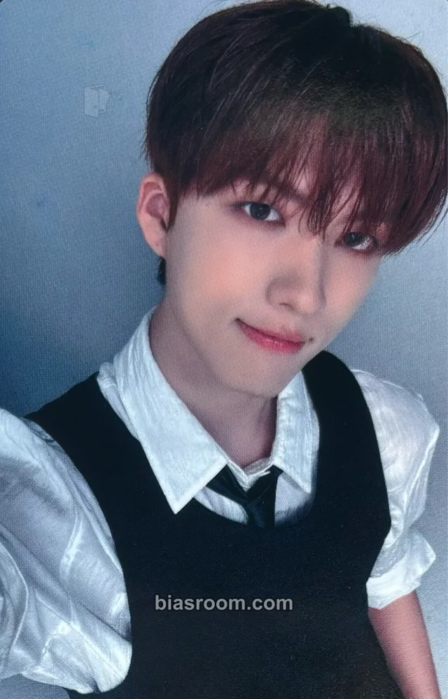 Hankook TRENDZ 2026 On My Knees tour in Europe K-pop photocard