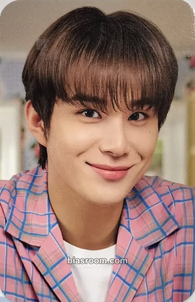 Jungwoo NCT 127 Baker House MD K-pop photocard