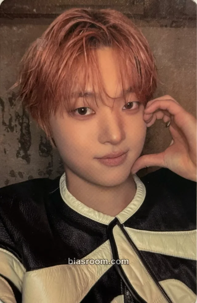 Photocard K-pop de EJ &TEAM Mark on Me