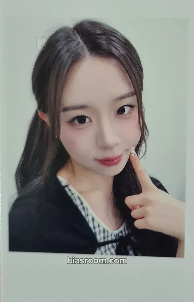 Photocard K-pop Chaeyeon tripleS Beyond Beauty