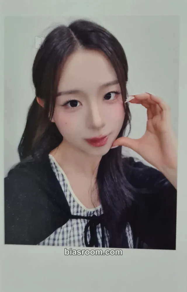 Photocard K-pop Chaeyeon tripleS Beyond Beauty