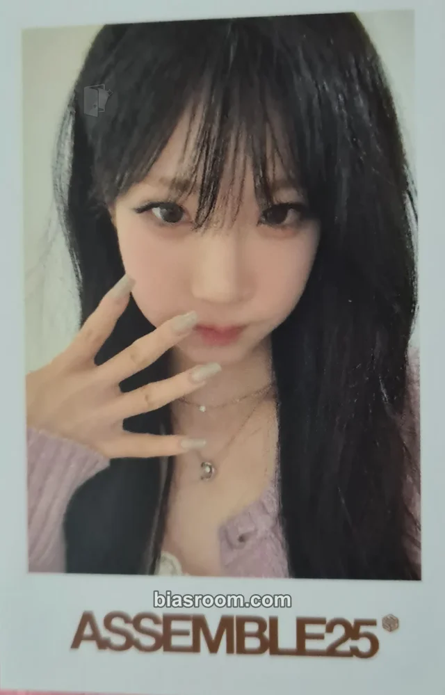 Photocard K-pop di Nakyoung tripleS Assemble25