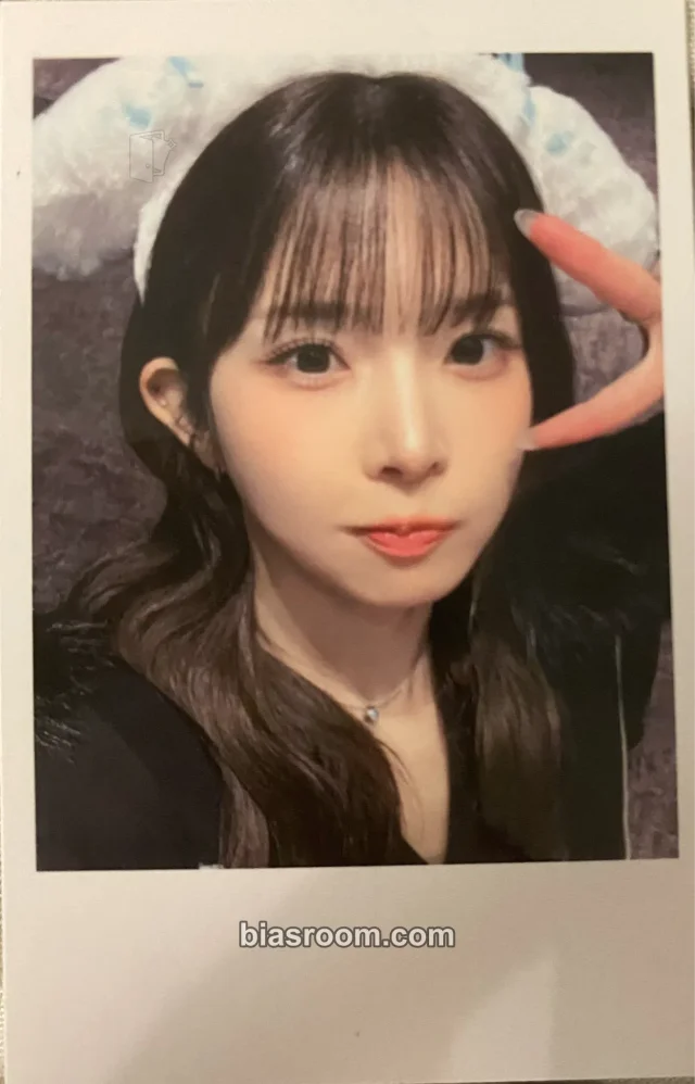 Photocard K-pop Kotone tripleS Beyond Beauty