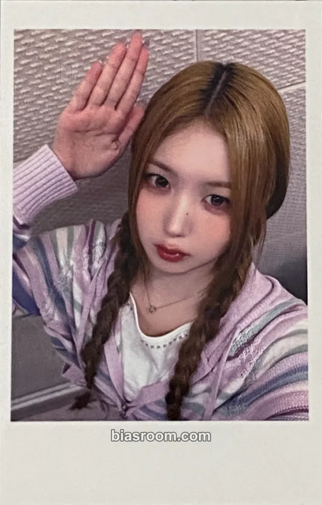Joobin tripleS Beyond Beauty K-pop photocard