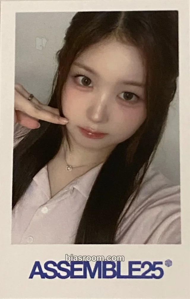 Joobin tripleS Assemble25 K-pop photocard