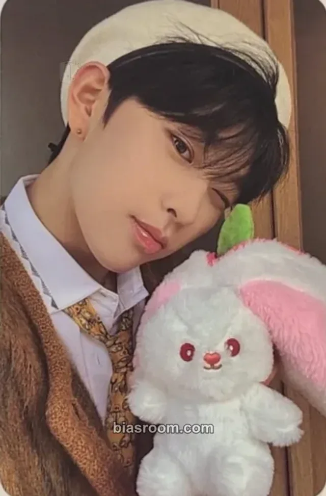 Haseung WHIB ETERNAL YOUTH : KICK IT K-pop photocard