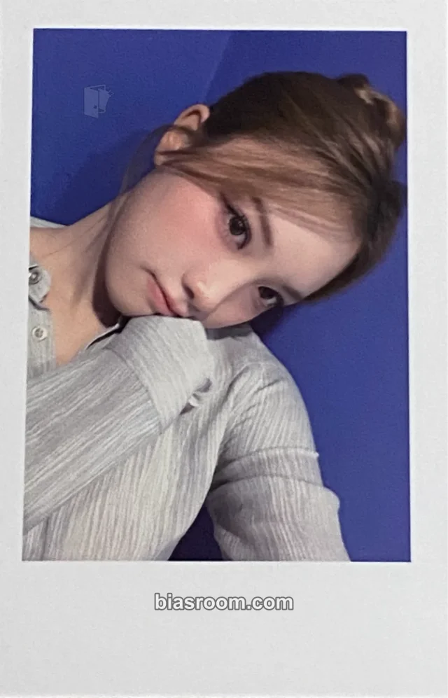 Sullin tripleS Beyond Beauty K-pop photocard