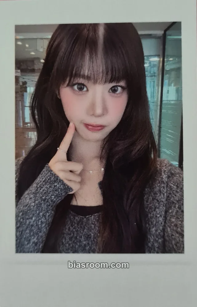 Nien tripleS Beyond Beauty K-pop photocard