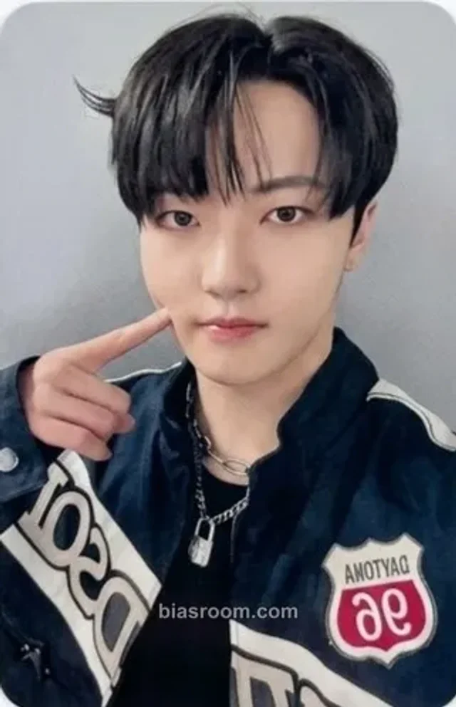 Junghoon xikers HOUSE OF TRICKY : Doorbell Ringing K-pop photocard
