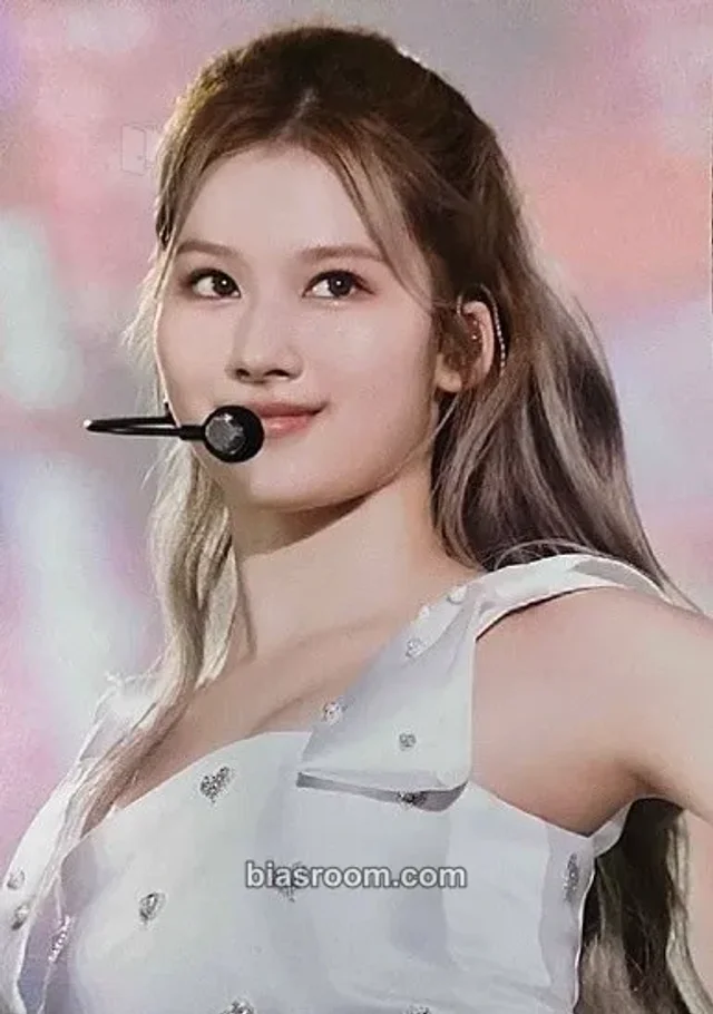 Sana TWICE 4th World Tour ‘III’ in Japan DVD K-pop photocard