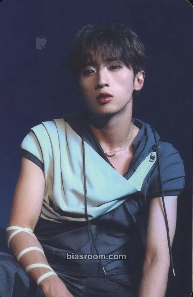 Fengfan INI THE ORIGIN K-pop photocard