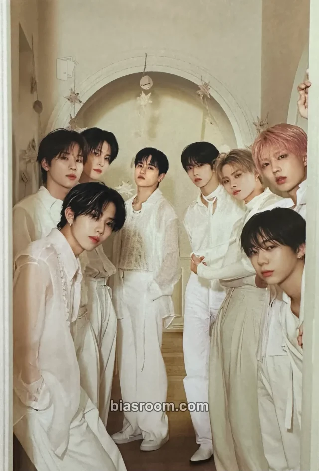 Photocard K-pop 8TURN Electric Heart: 찬란하게 빛날