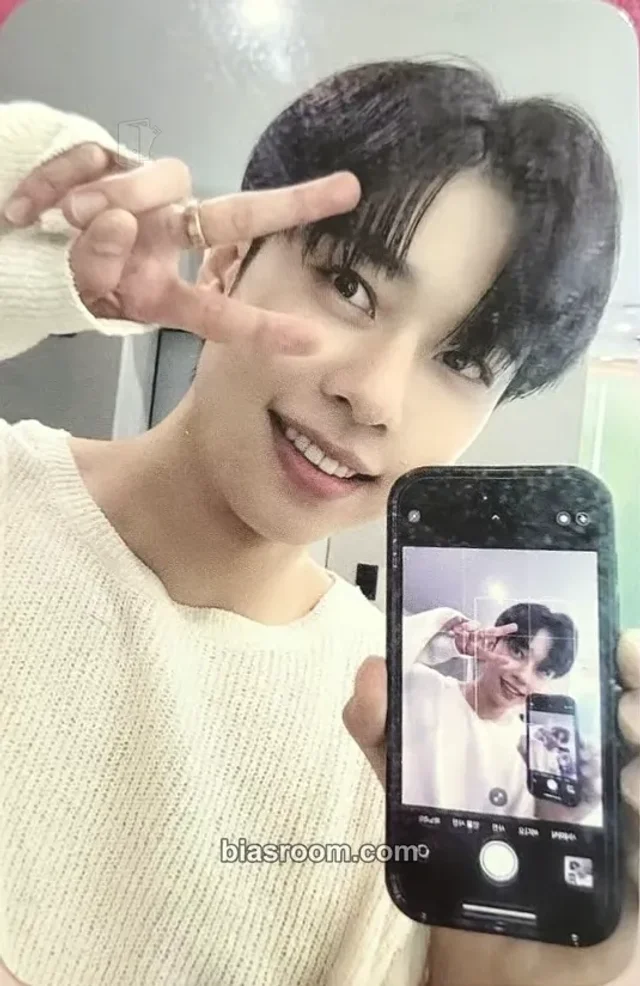 Donghyun AB6IX THE FUTURE IS OURS : LOST K-pop photocard