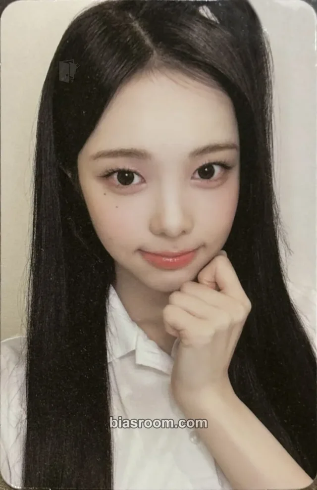 Ian Hearts2Hearts ICONIC HEART K-pop photocard