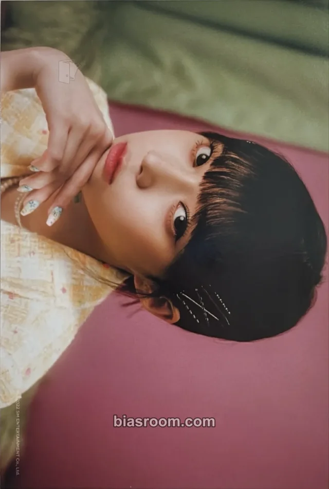 Winter aespa Season's Greetings (2022) K-pop photocard