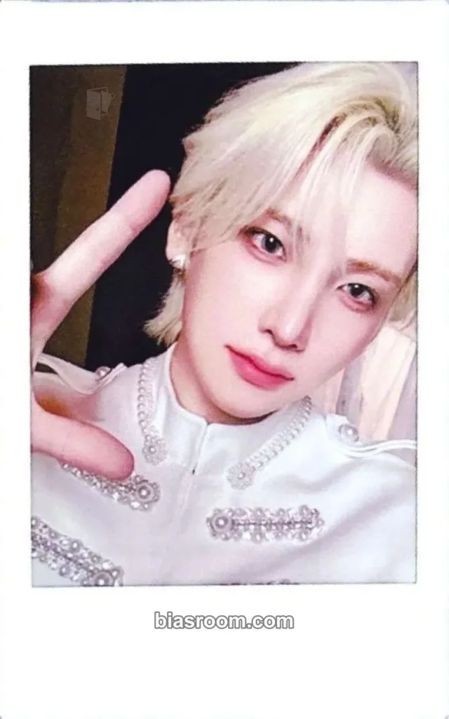 Yuma &TEAM Mark on You Concert Tour K-pop photocard