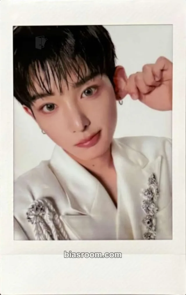 Harua  &TEAM Mark on You Concert Tour K-pop photocard