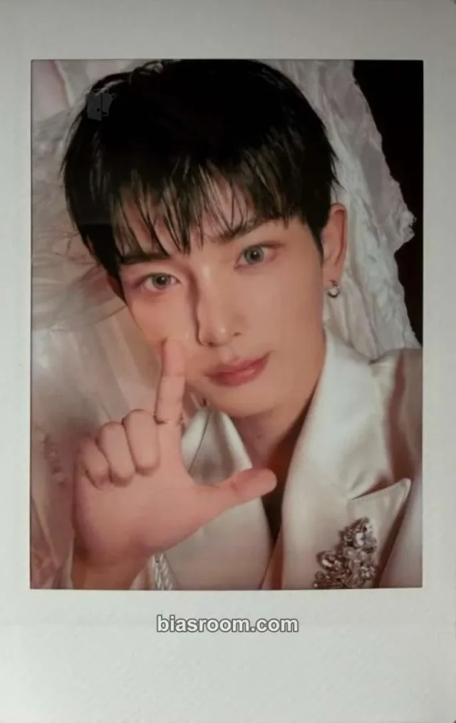 Harua  &TEAM Mark on You Concert Tour K-pop photocard