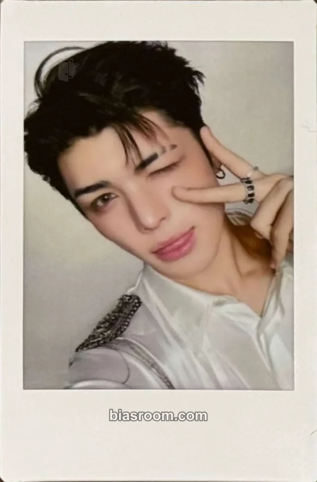 Maki &TEAM Mark on You Concert Tour K-pop photocard