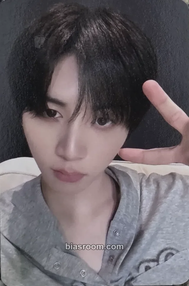 Taesan BOYNEXTDOOR HOME: DELUXE K-pop photocard