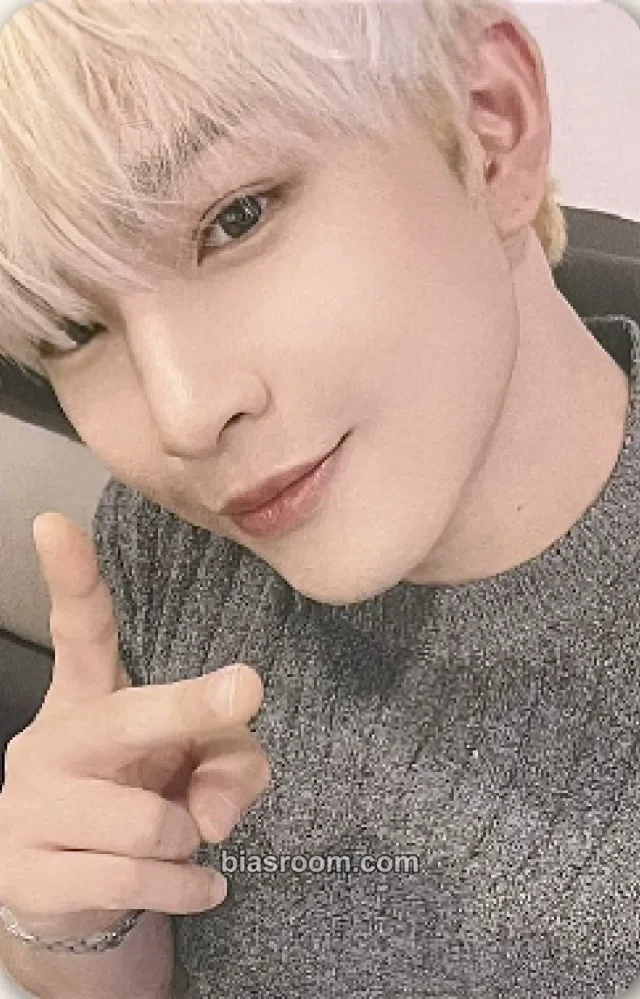 Leedo ONEUS ONEUS Overtherainbow event K-pop photocard