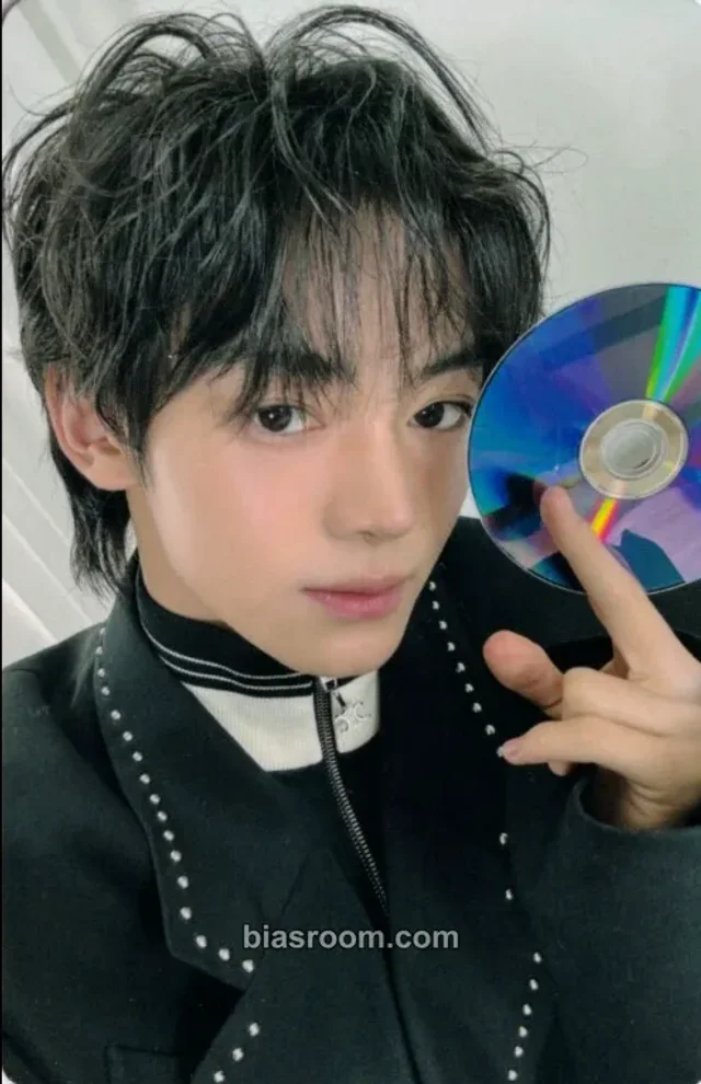 Hanjin TWS TRY WITH US K-pop photocard