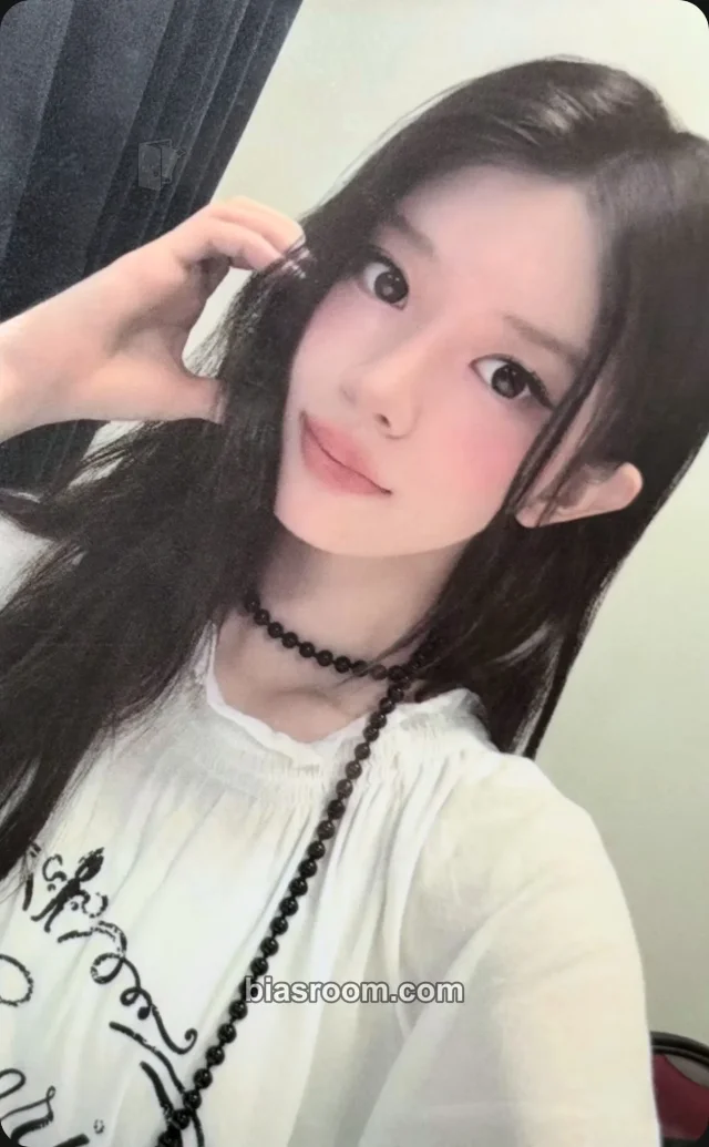 Minju ILLIT BREAK EVEN K-pop photocard