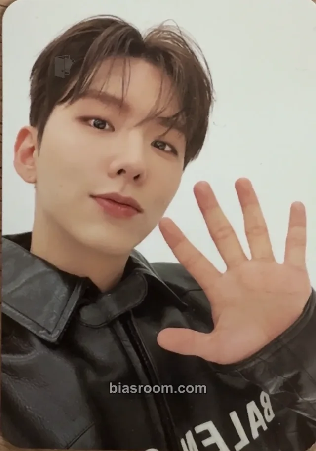 Kihyun MONSTA X Moments of November – Kihyun K-pop photocard