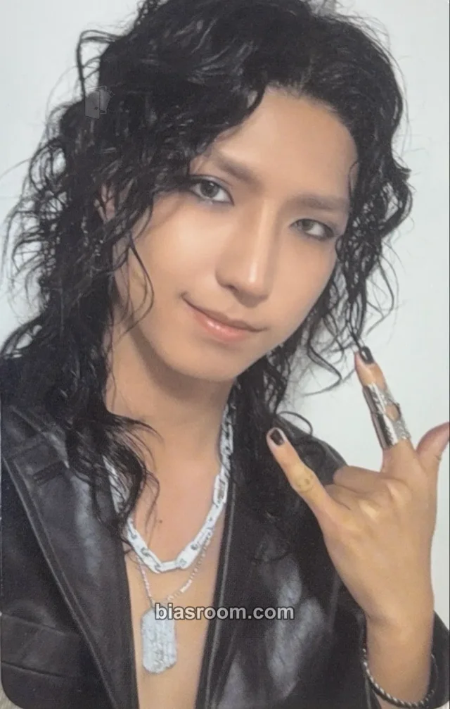 Jun Han Xdinary Heroes IMPULSE K-pop photocard