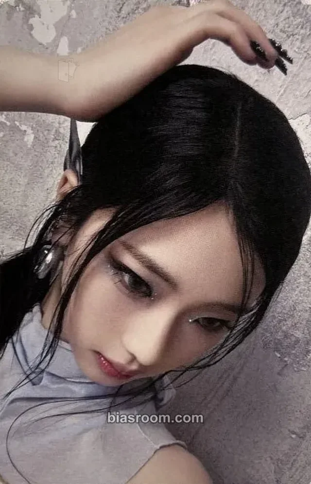 Photocard K-pop Ruka BABYMONSTER DRIP