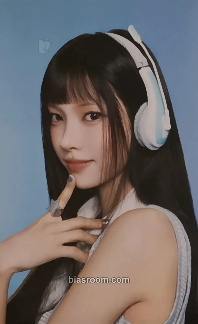 Yunah ILLIT ILLIT LIVE ‘PRESS START♥︎︎︎’ K-pop photocard