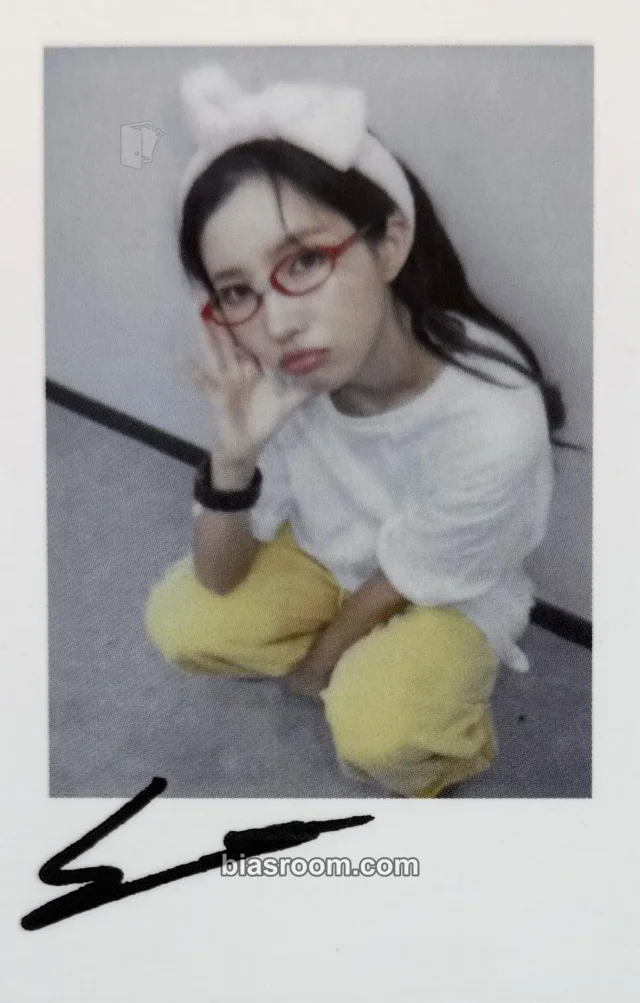 Soyeon i-dle What a Wonderful Life K-pop photocard