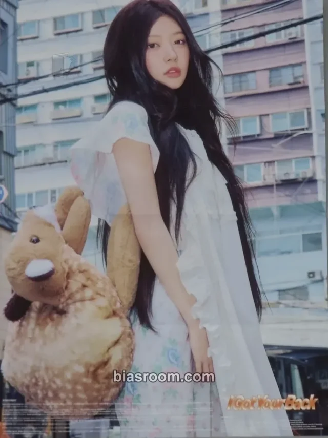 Moka ILLIT I Got Your Back K-pop Photocard