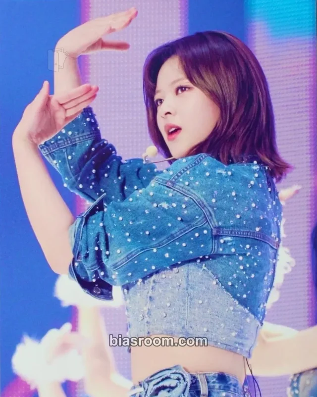 Jeongyeon TWICE 5th World Tour Ready To Be in Seoul DVD & Blu-Ray K-pop photocard