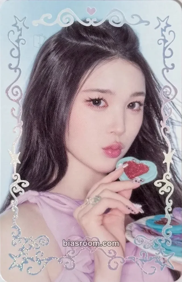 A-na Hearts2Hearts ICONIC HEART K-pop photocard
