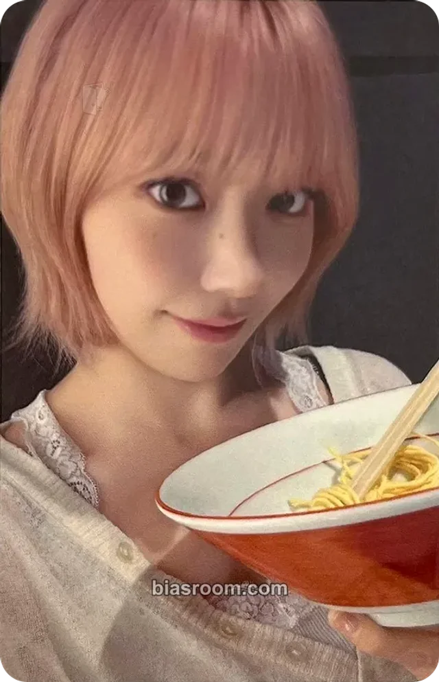 Sakura LE SSERAFIM Pureflow Tour (2026) K-pop photocard