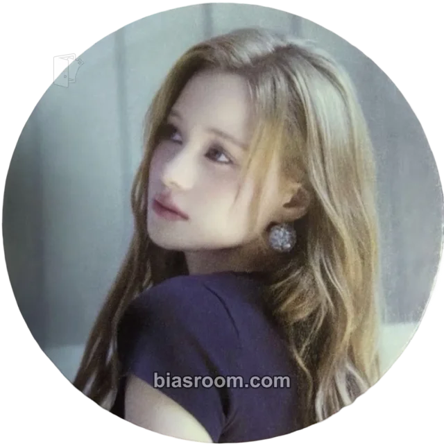 Nina NiziU Sour Grapes K-pop photocard