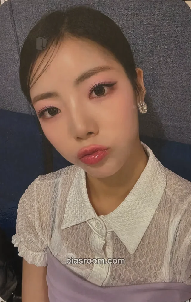 Na Goeun PURPLE KISS Geekyland K-pop photocard