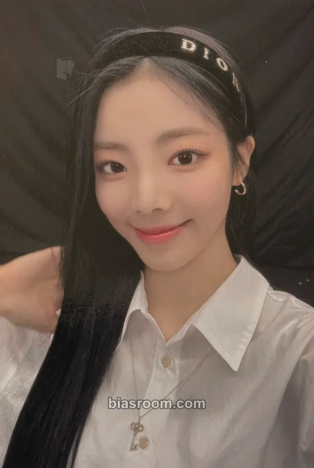 Na Goeun PURPLE KISS Japan Premium Showcase 2022 K-pop photocard