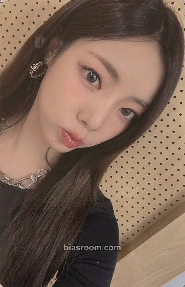 Na Goeun PURPLE KISS 2024 'BXX' Tour K-pop photocard