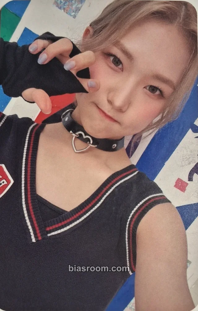 Huiyeon LIGHTSUM 1st Sumit Official Fanclub: The Best Birthday Ever! K-pop photocard