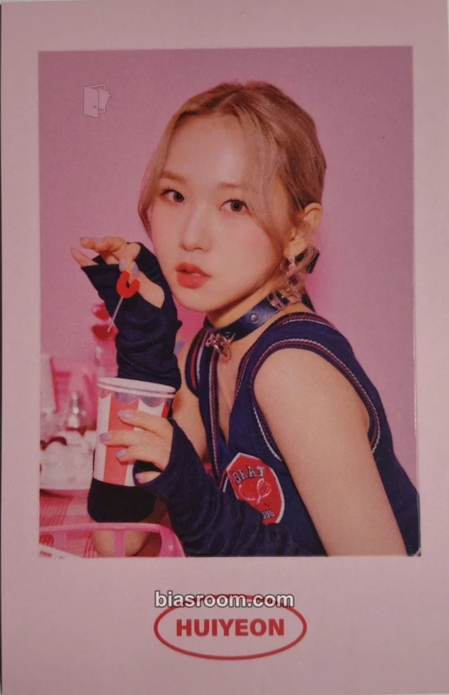Huiyeon LIGHTSUM 1st Sumit Official Fanclub: The Best Birthday Ever! K-pop photocard