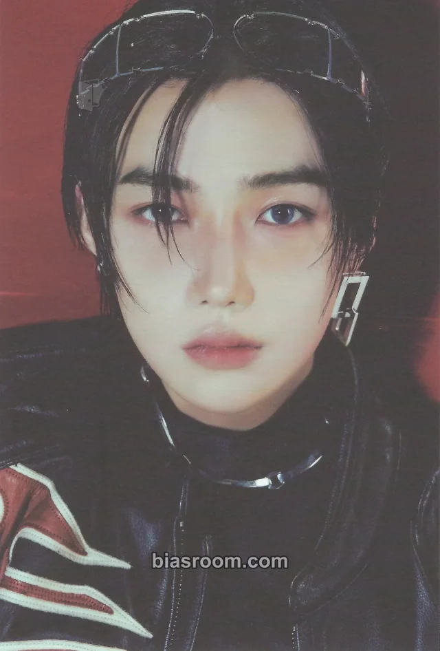 Photocard K-pop di New THE BOYZ 2025 SEASON'S GREETINGS [THE FAST]