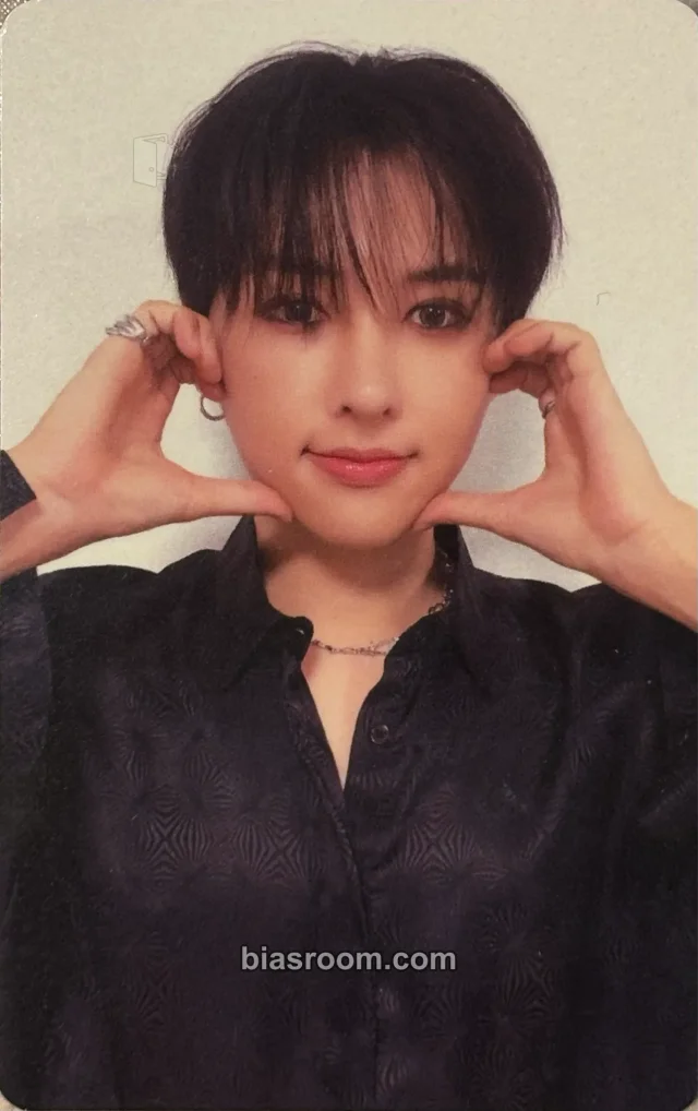 Rie OnlyOneOf Things I Can’t Say LOve - OnlyOneOf 2024 World Tour - dOpamine K-pop photocard