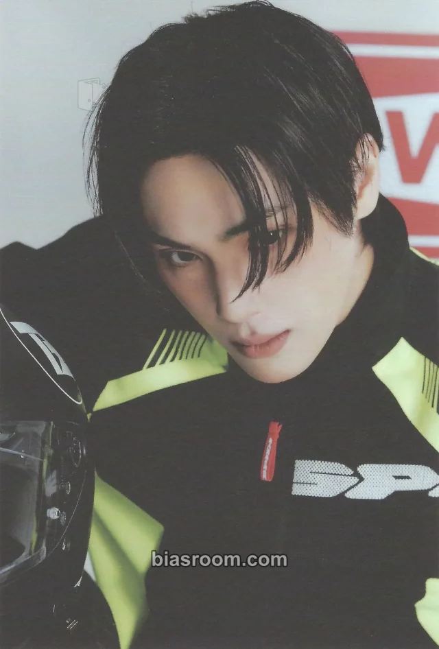 Photocard K-pop di Haknyeon THE BOYZ 2025 SEASON'S GREETINGS [THE FAST]