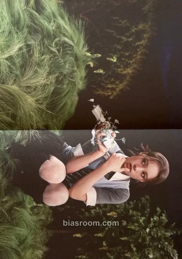 Nina NiziU Sour Grapes K-pop photocard