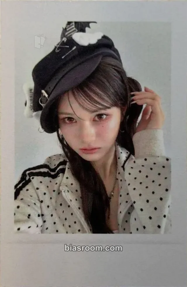 Mayu tripleS LOVE&POP pt.1 K-pop photocard