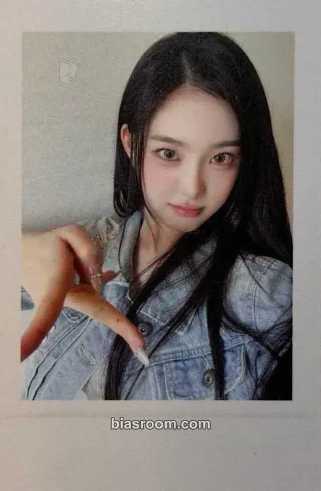 Jiyeon tripleS LOVE&POP pt.1 K-pop photocard