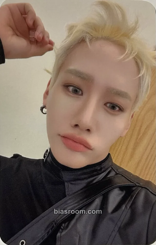 Sebum WAKER In Elixir: Spellbound K-pop photocard