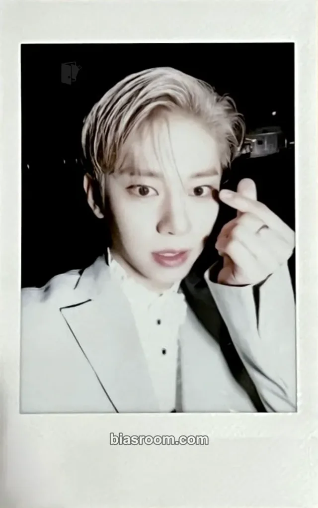 Donghyun AB6IX THE FUTURE IS OURS : FOUND K-pop photocard